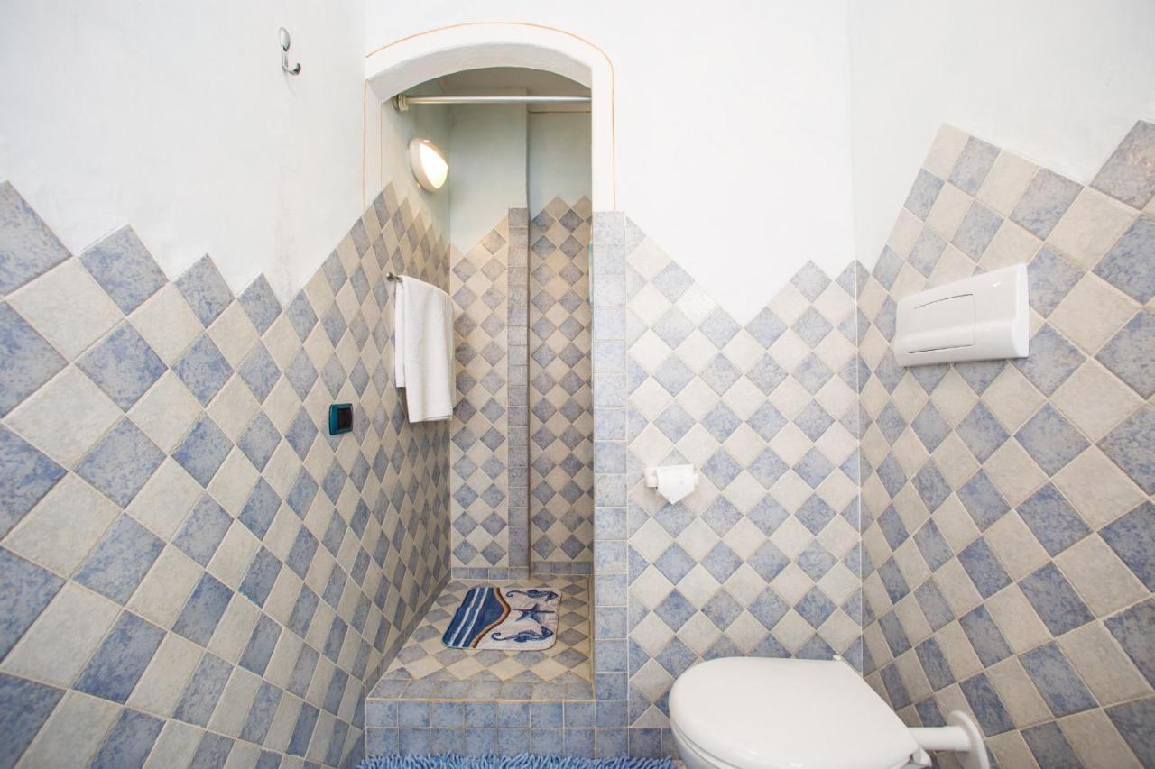 Villa Iris With Pool بايا سردينيا المظهر الخارجي الصورة