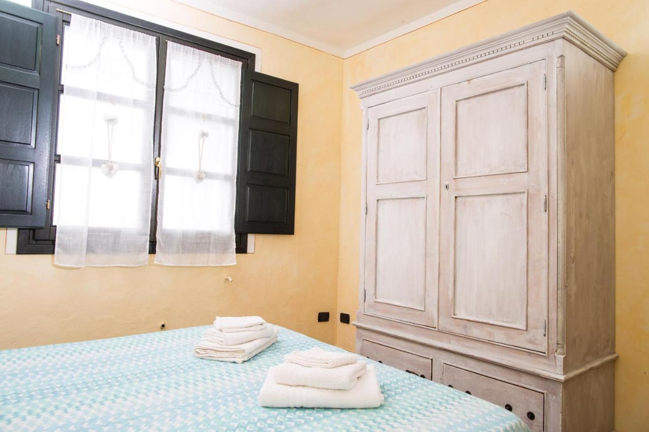 Villa Iris With Pool بايا سردينيا المظهر الخارجي الصورة