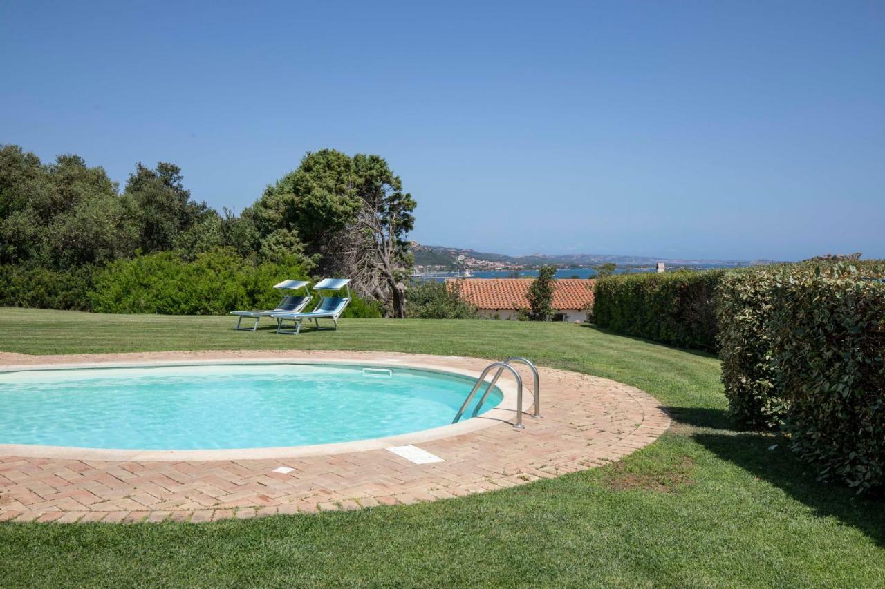 Villa Iris With Pool بايا سردينيا المظهر الخارجي الصورة