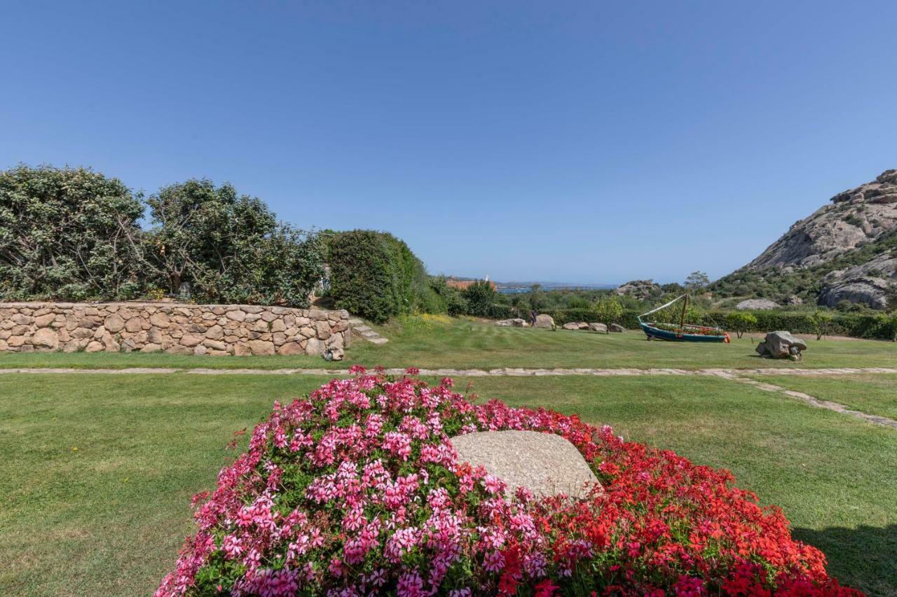 Villa Iris With Pool بايا سردينيا المظهر الخارجي الصورة